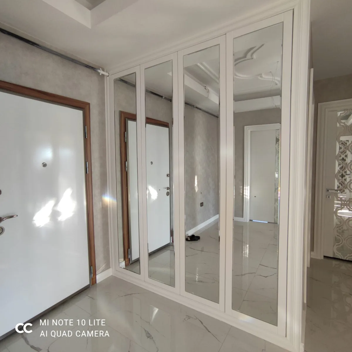 Vestiyer — Gündüz Ahşap Dekorasyon, Gaziantep